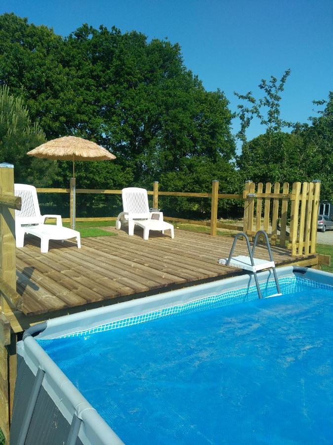 Gite "La Renaudaie" - Piscine Juvigny Les Vallees Exterior foto